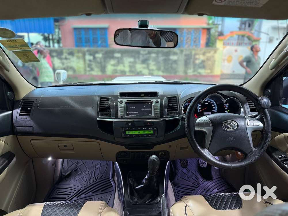 Toyota Fortuner 4x2 Manual, 2015, Diesel