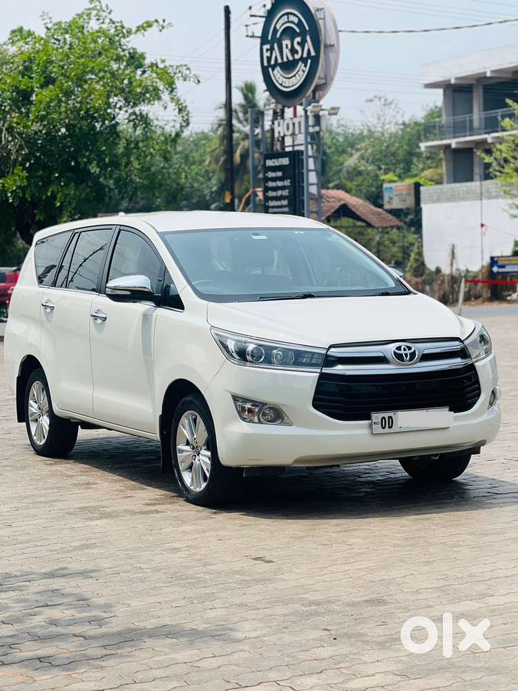 Toyota Innova Crysta 2.8 Z, 2016, Diesel