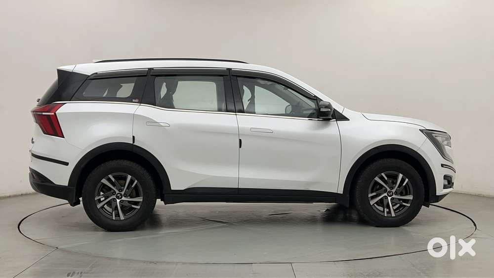 Mahindra Xuv700 2.2 Ax 5 Diesel At 7 Str, 2023, Diesel
