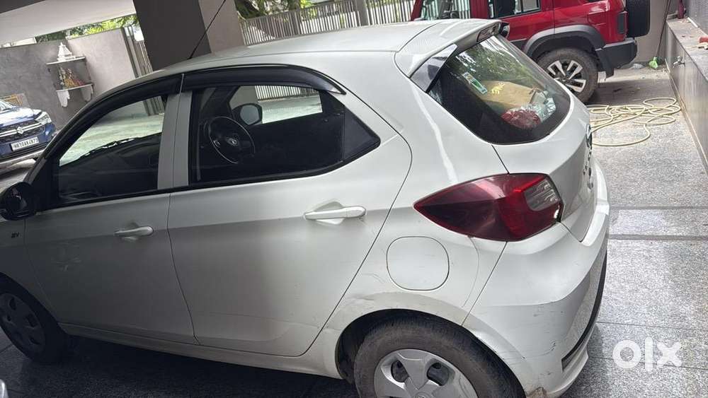 Tata Ev 36,850 Kms , 3 Year Old , All Company Fitted