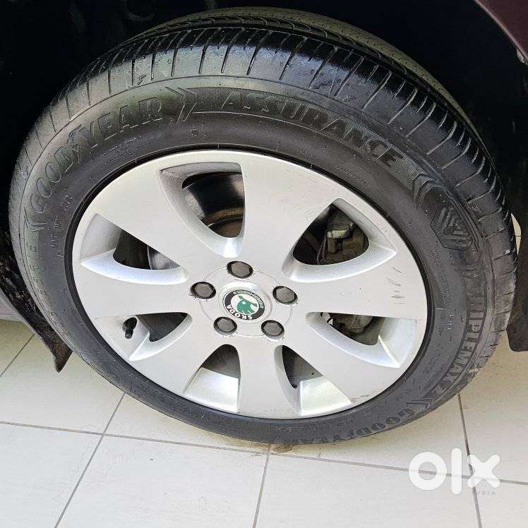 Skoda Superb 2013-2015 Elegance 1.8 Tsi At, 2013, Petrol