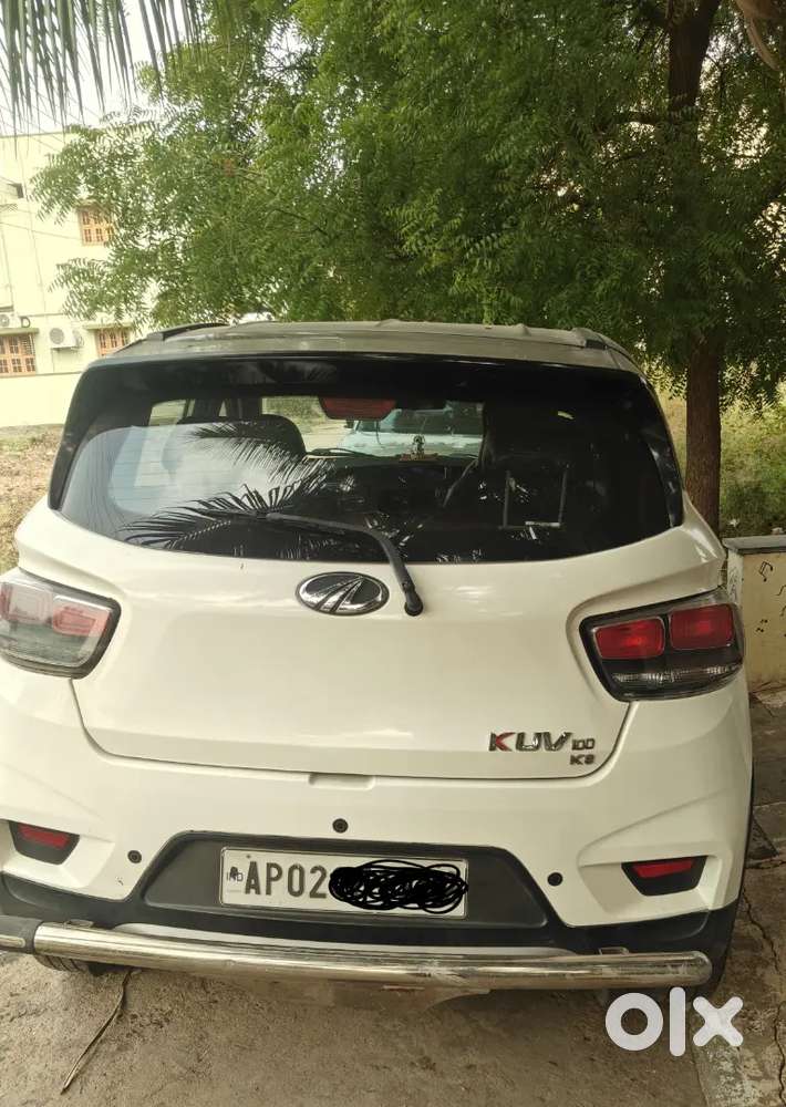 Mahindra Kuv 100 K8 Top-end Model, 6 Seater.