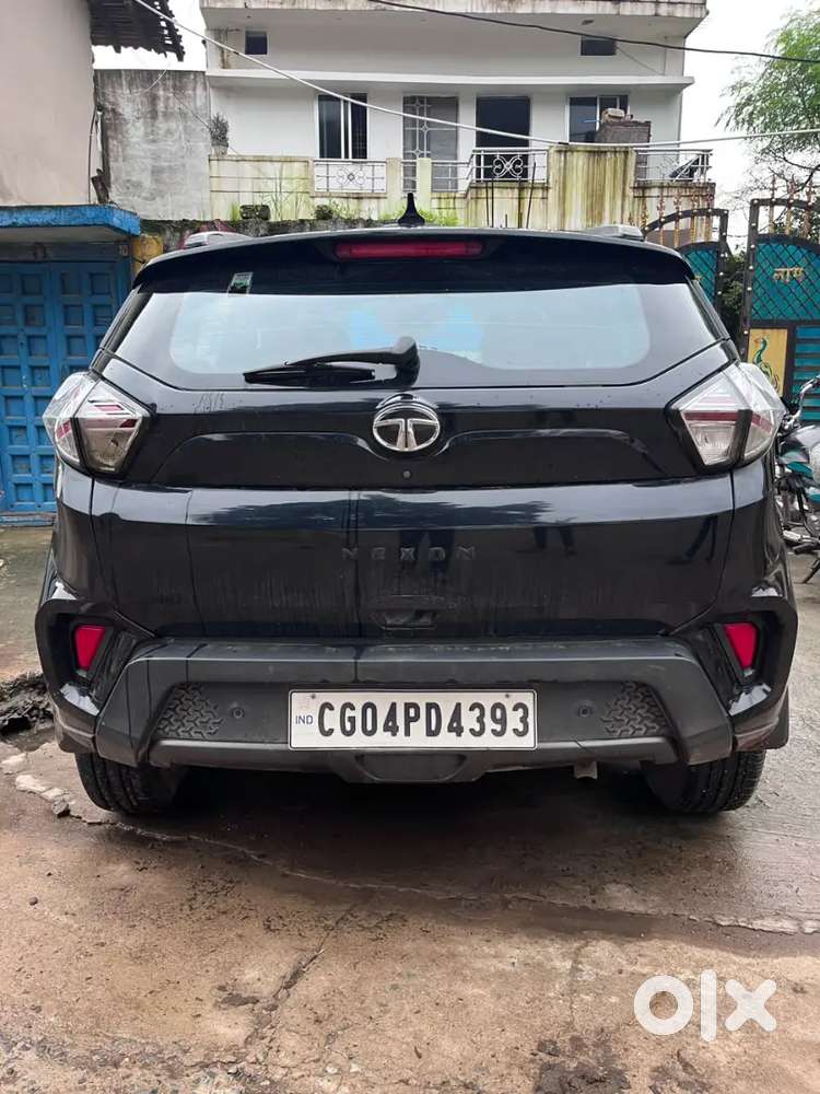 Tata Nexon Dark Diesel 2023