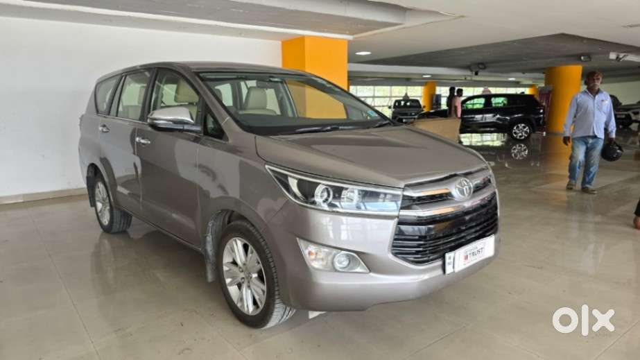 Toyota Innova Crysta 2.4 G Mt, 2022, Diesel