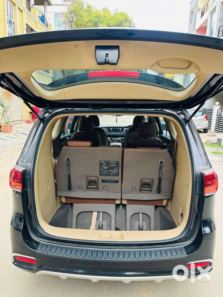 Kia Carnival Premium, 2020, Diesel