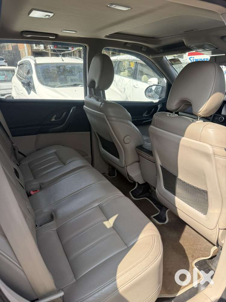 Mahindra Xuv500 W10 At, 2018, Diesel
