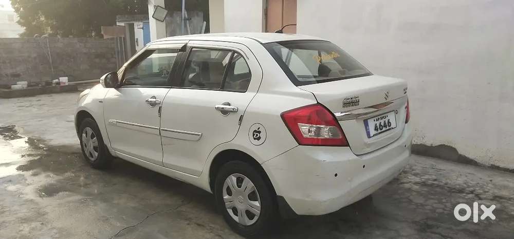 Maruti Suzuki Swift Dzire 2015 Diesel 124205 Km Driven