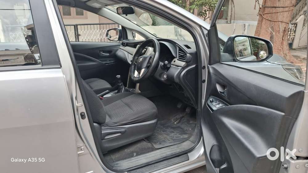 Toyota Innova Crysta 2.4 Gx Mt 8s, 2017, Diesel