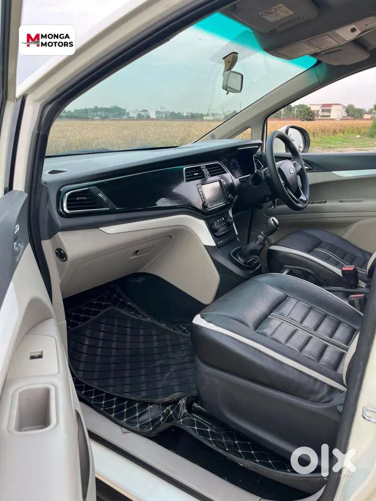 Mahindra Marazzo M6, 2019, Diesel