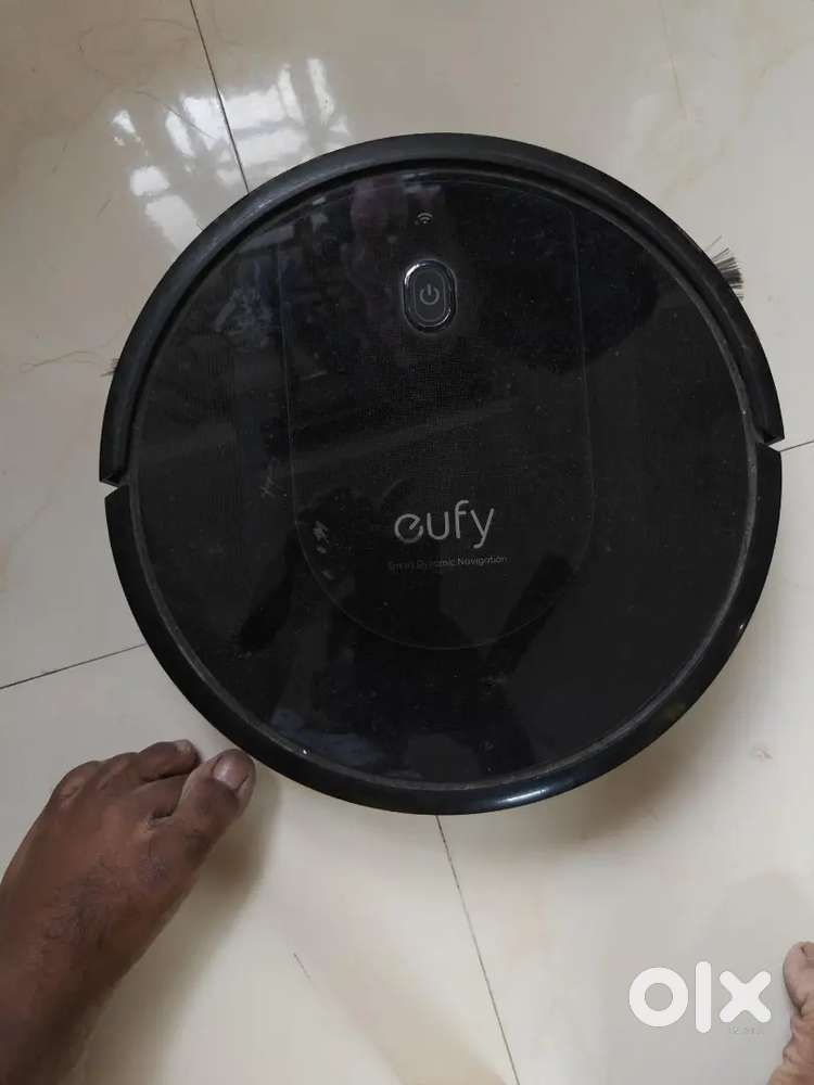  eufy RoboVac G10 Hybrid  2-in-1 Vacuum + Mop  2000Pa  Wi-Fi