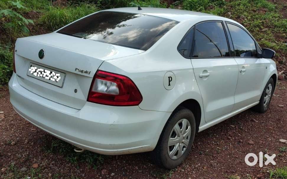 Skoda Rapid 1.6 Mpi Ambition, 2012, Petrol