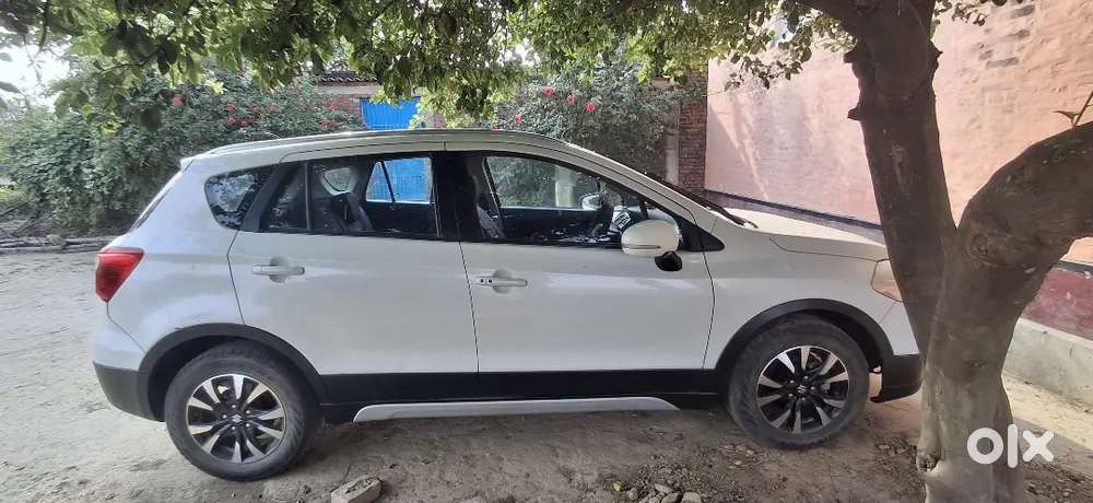 Maruti Suzuki S-cross 2022