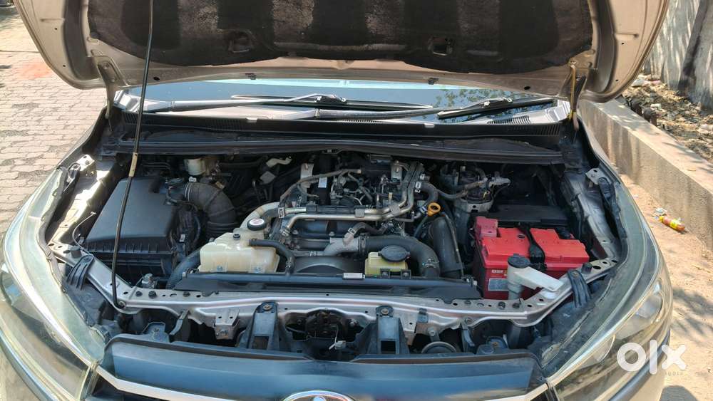 Toyota Innova Crysta 2.4 G Mt, 2017, Diesel