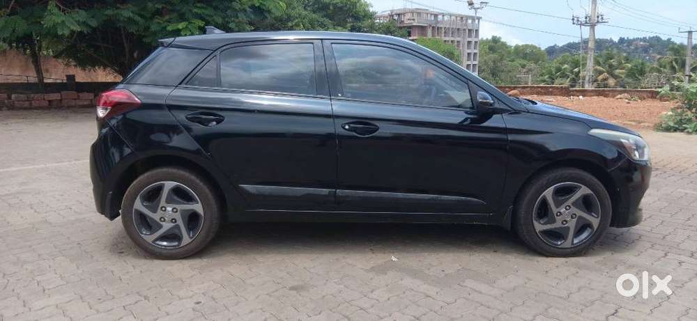 Hyundai I20 Sportz 1.4 Crdi 6 Speed Bs-iv, 2015, Diesel