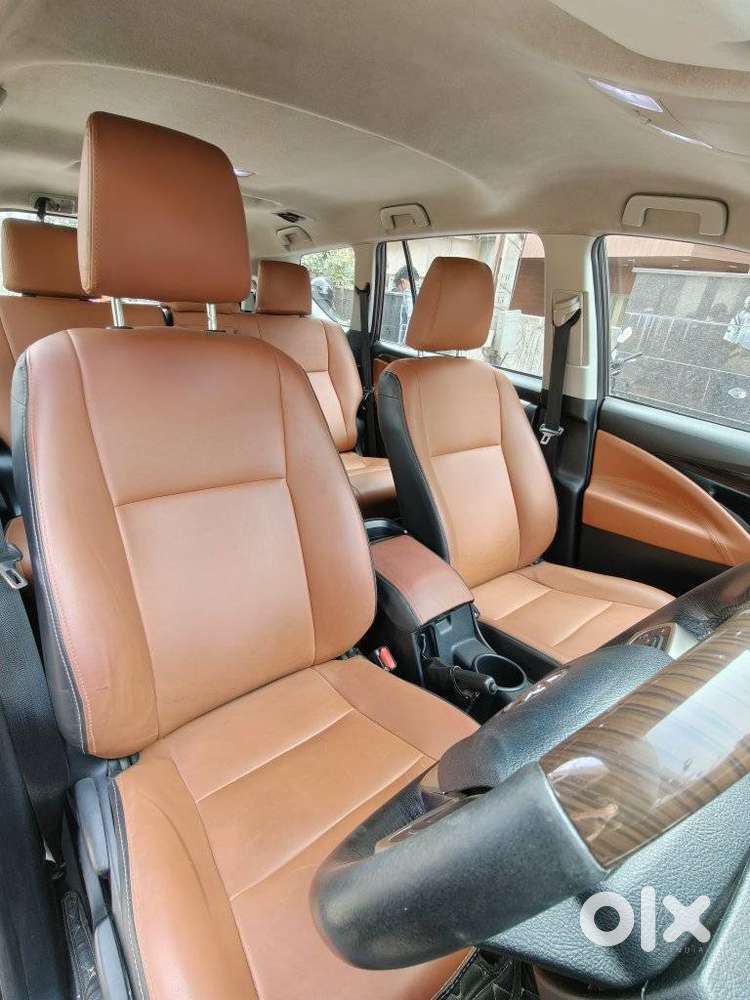 Toyota Innova Crysta