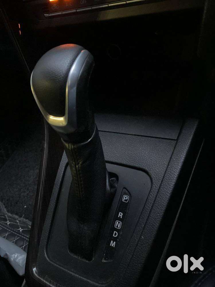 Maruti Suzuki Brezza 1.5 Vxi At Smart Hybrid, 2024, Petrol