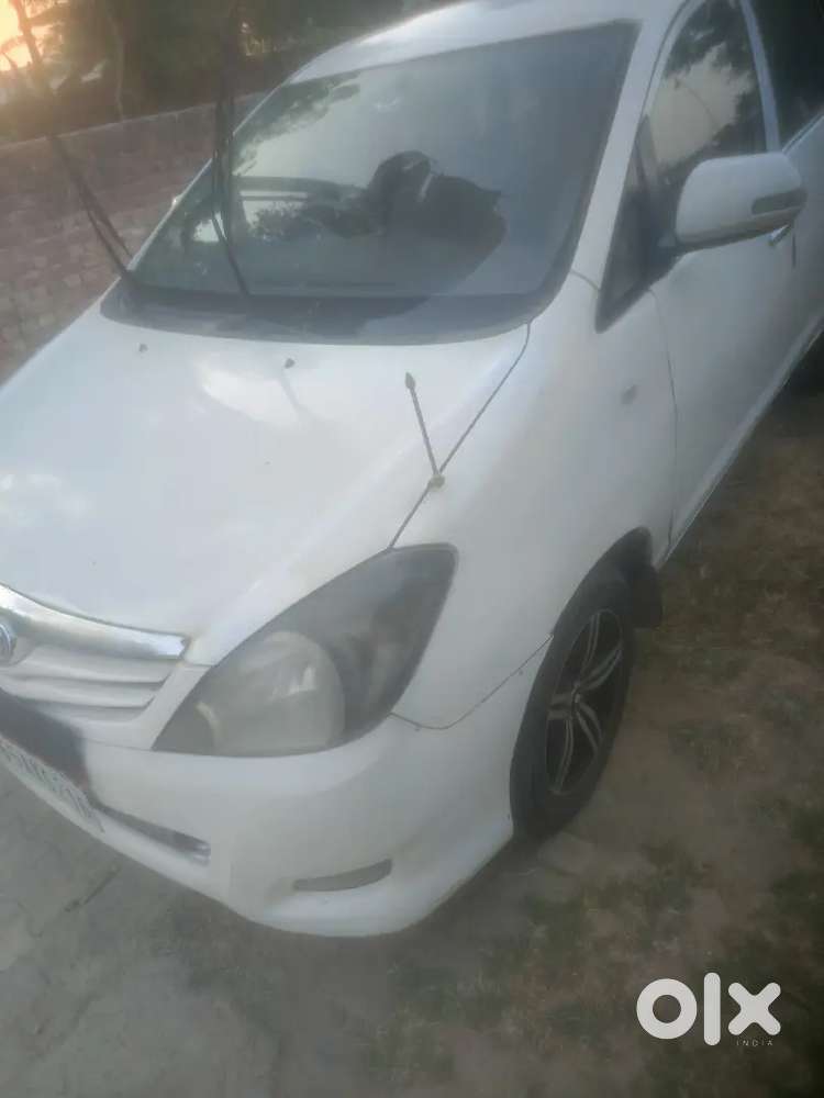 Toyota Innova 2007 Diesel 125380 Km Driven