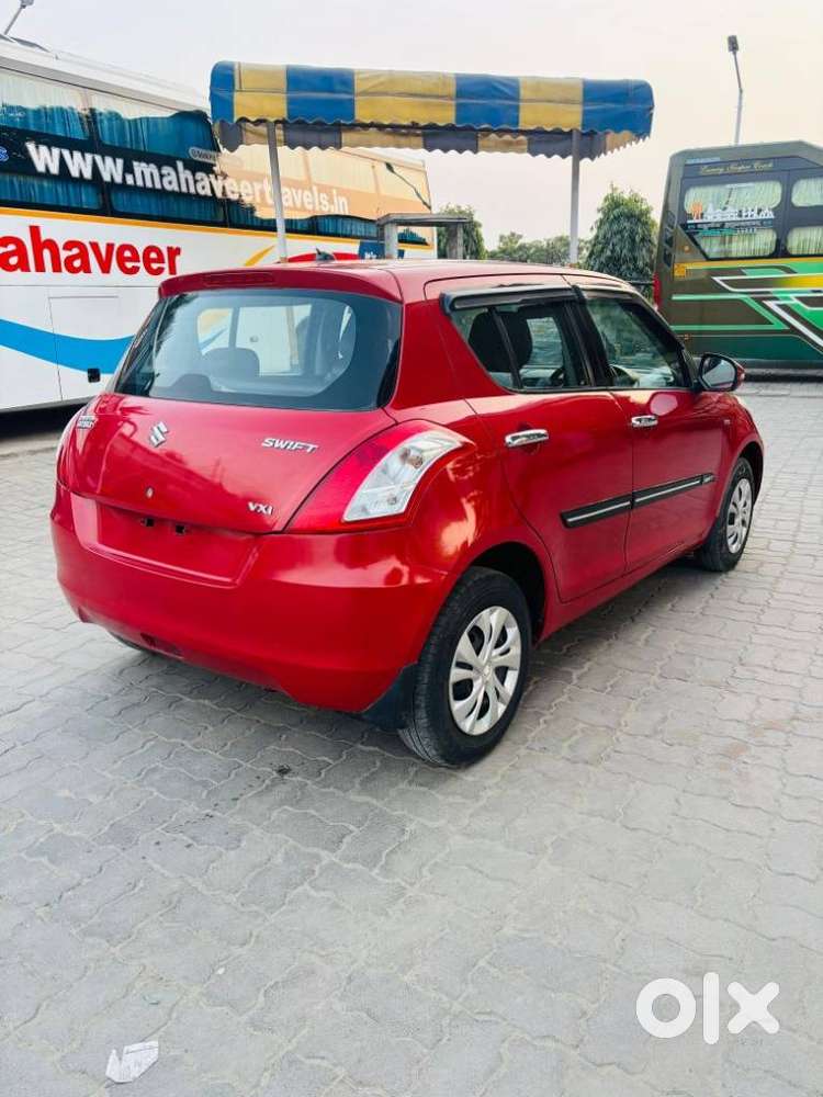 Maruti Suzuki Swift Vxi + Manual, 2012, Petrol