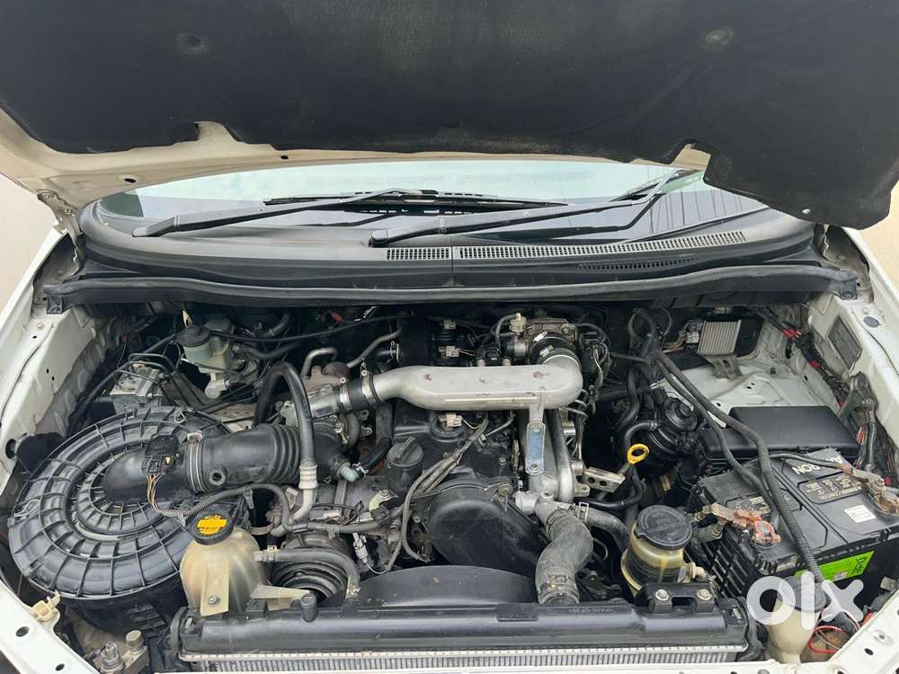 Toyota Innova 2.5 G (diesel) 8 Seater, 2014, Diesel