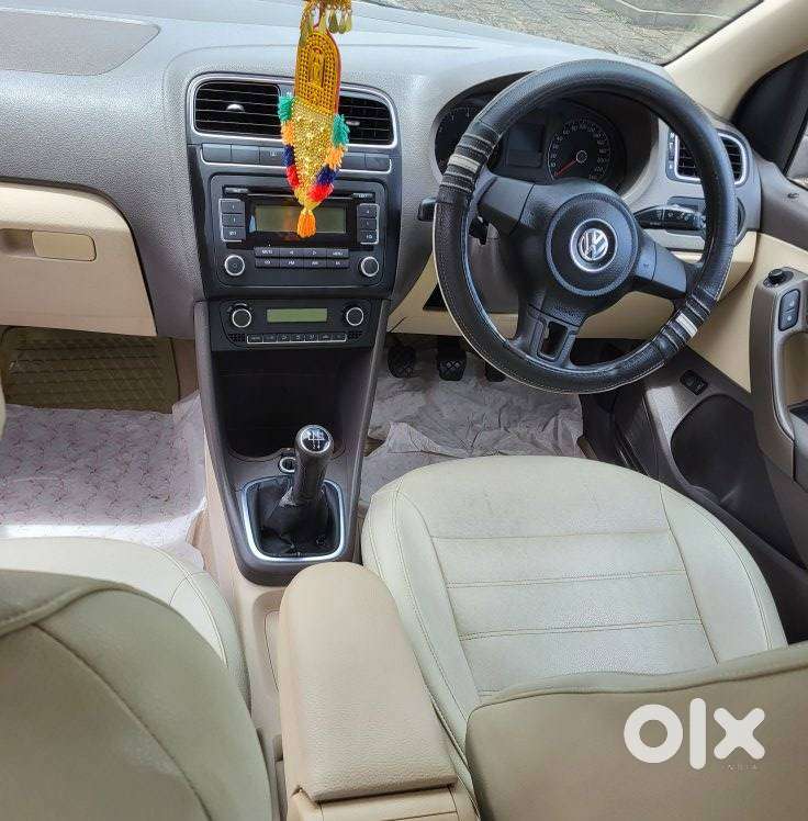 Volkswagen Vento 2010-2013 Petrol Highline, 2012, Petrol