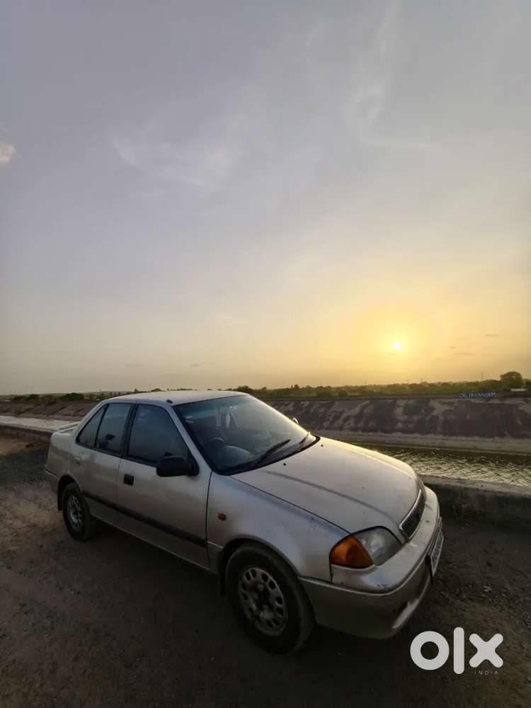 Maruti Suzuki Esteem Lxi 2003 Pure Petrol