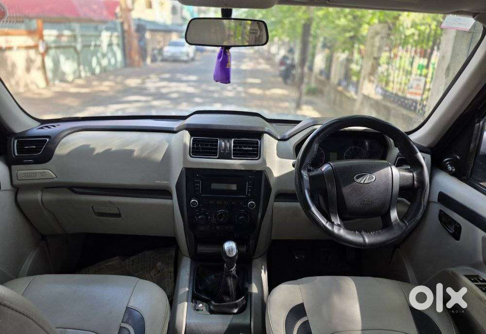 Mahindra Scorpio S6 8 Seater, 2016, Petrol