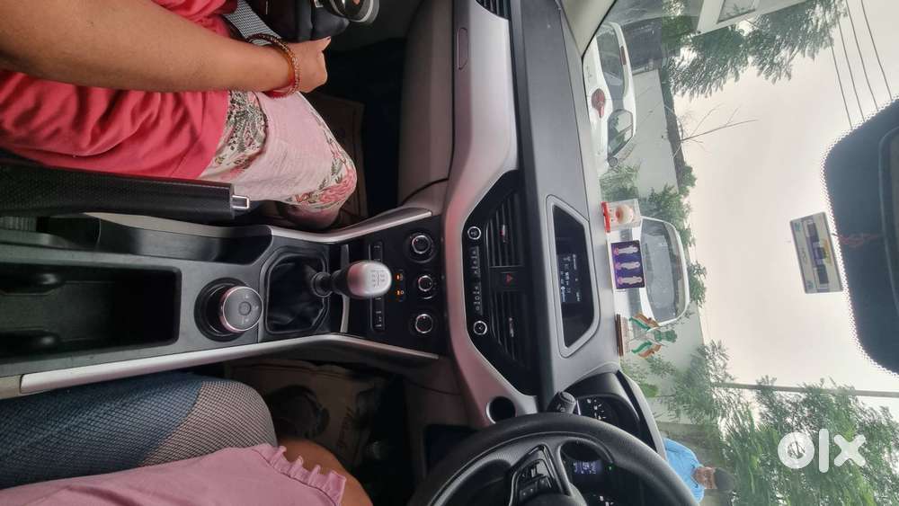 ​2018 Tata Nexon Xm Petrol  1st Owner  Low Kms  Well Maintained