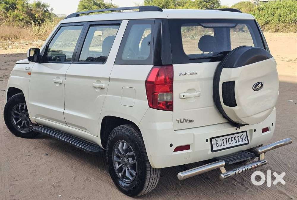 Mahindra Tuv 300 T10, 2019, Diesel