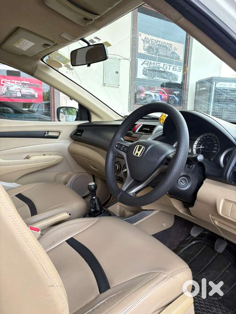 Honda City V Mt, 2012, Petrol