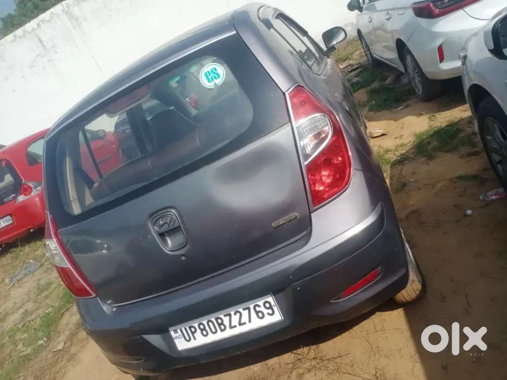 Hyundai I10 2011 Petrol 70000 Km Driven