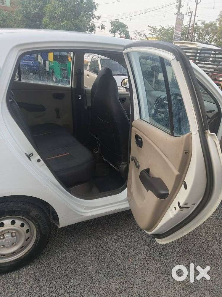 Hyundai I10 Sportz, 2013, Petrol
