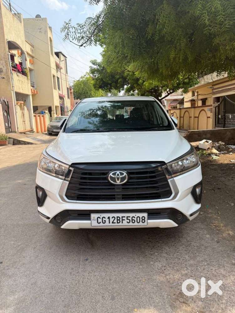 Toyota Innova Crysta [2020-ongoing] 2.7 Gx Mt 8 Str, 2022, Diesel