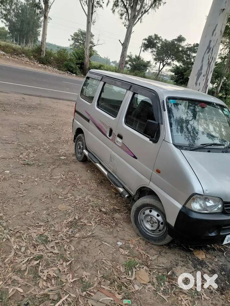 Maruti Suzuki Eeco 2016