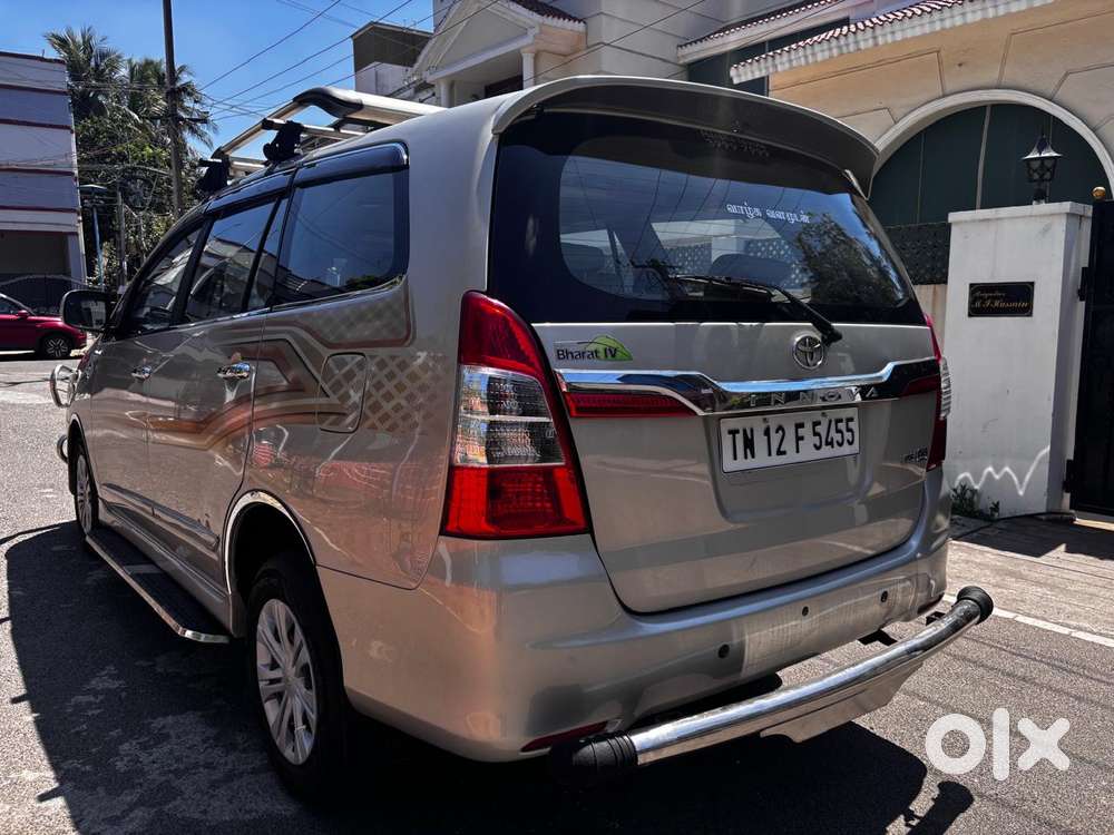 Toyota Innova 2.5 Gx (diesel) 7 Seater Bs Iv, 2015, Diesel