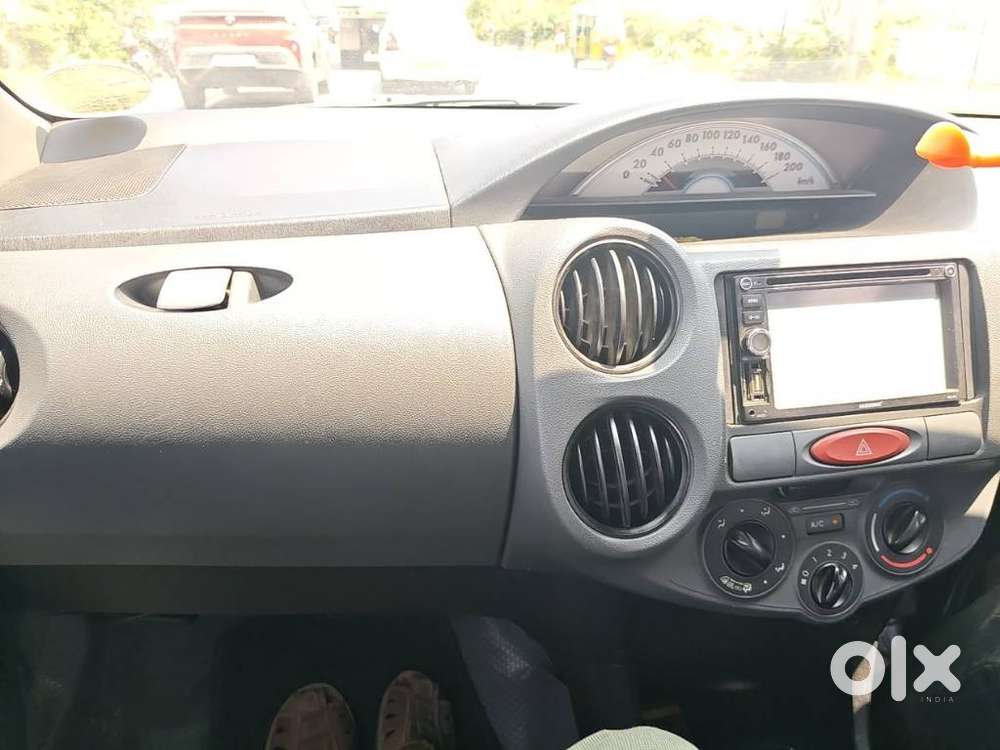 Toyota Etios Liva 2011-2012 J, 2012, Diesel