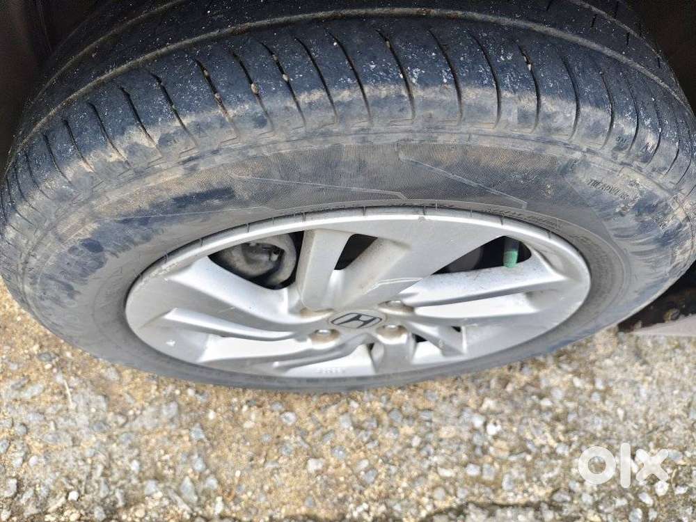 Honda Jazz V Automatic, 2016, Petrol