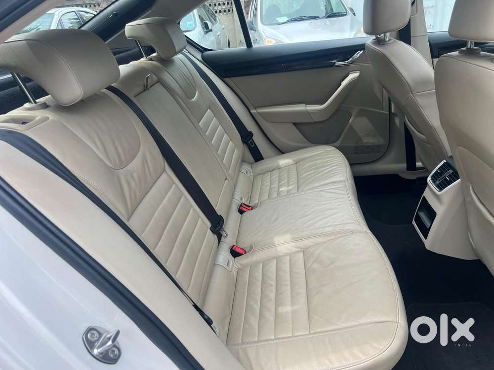 Skoda Octavia Elegance 2.0 Tdi At, 2015, Diesel
