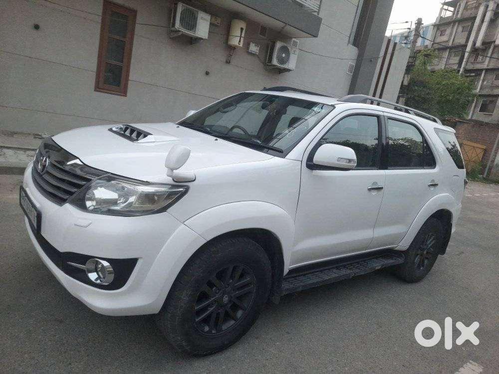 Toyota Fortuner 3.0 4x2 Automatic, 2015, Diesel