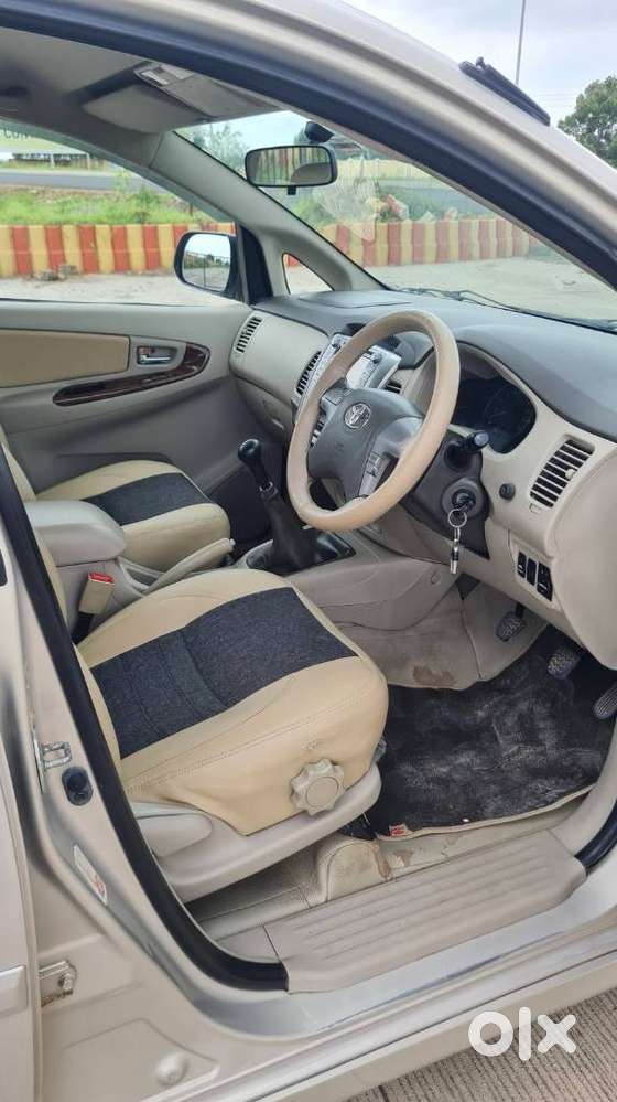 Toyota Innova 2.0 V, 2013, Diesel