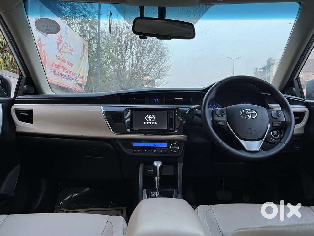 Toyota Corolla Altis 2013-2017 Vl At, 2015, Petrol