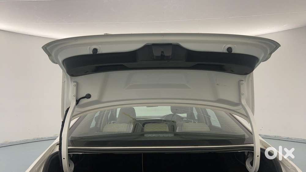 Volkswagen Virtus Highline Plus 1.0 Tsi At, 2023, Petrol