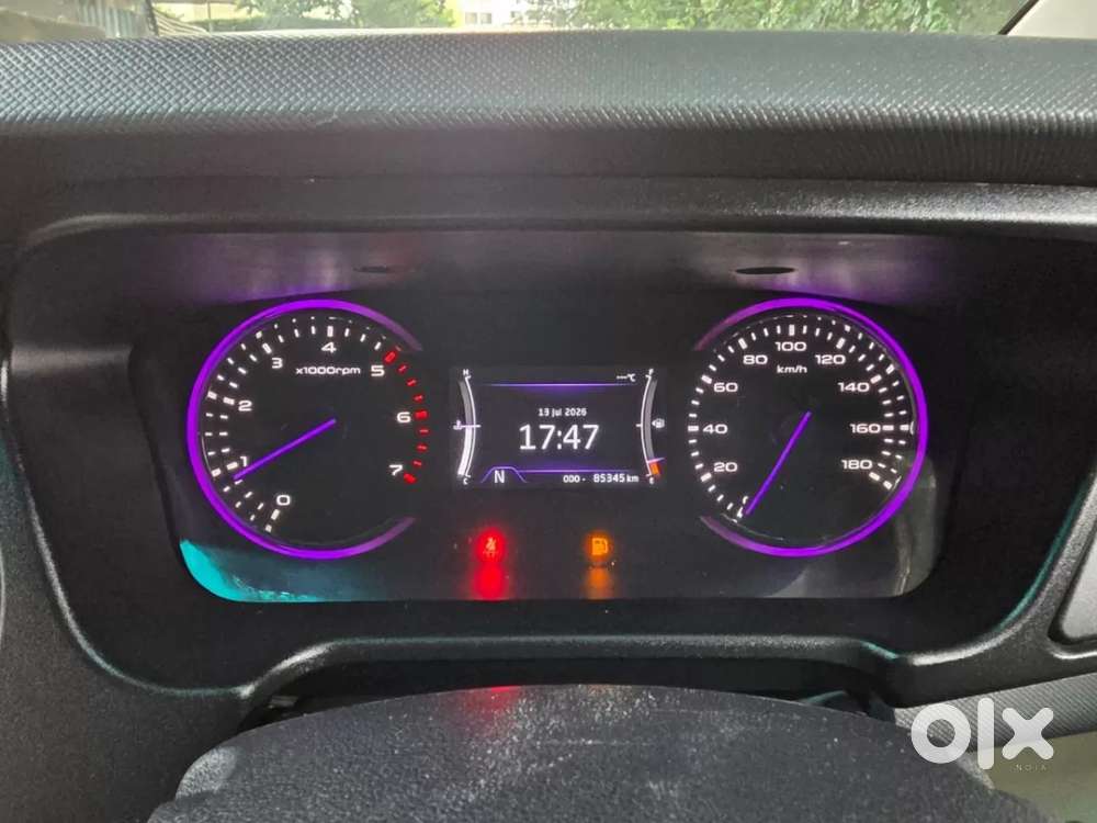 Mahindra Marazzo M8 8str, 2019, Diesel