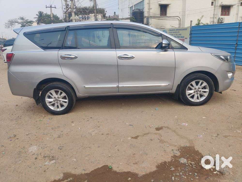 Toyota Innova Crysta 2.8 Gx At, 2016, Diesel