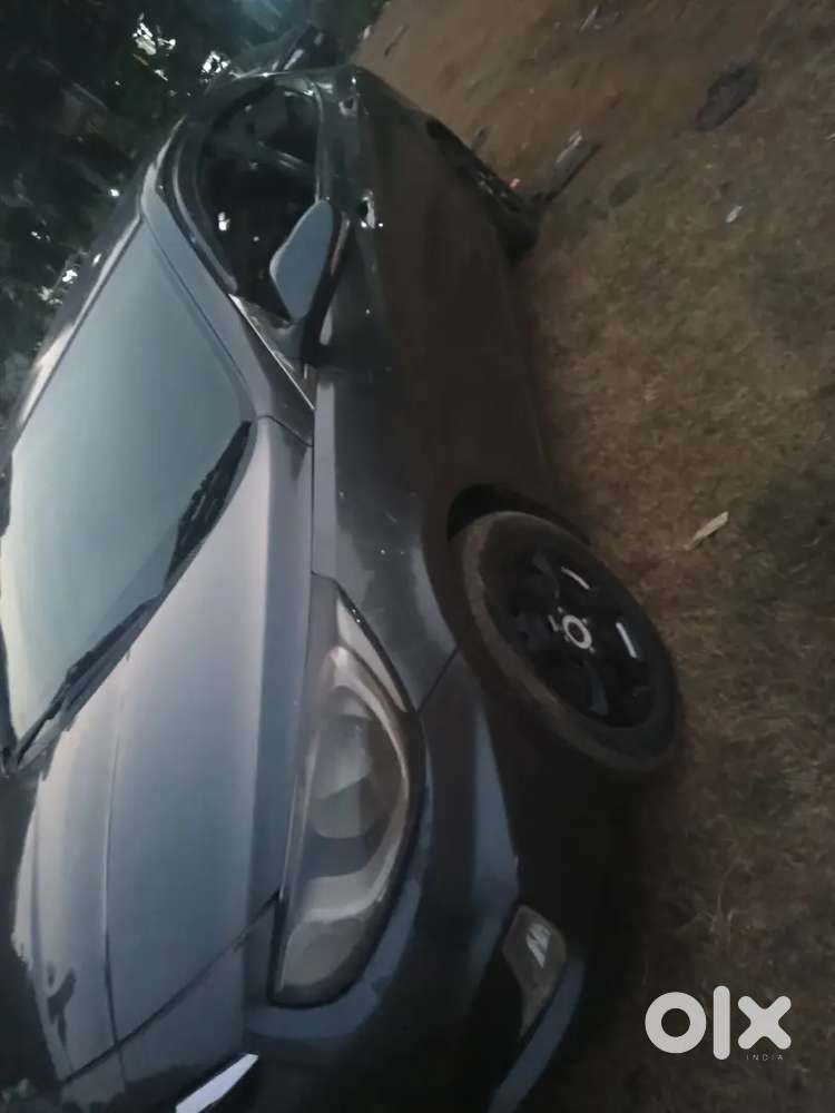 Hyundai Verna 1.6 2012 Manual