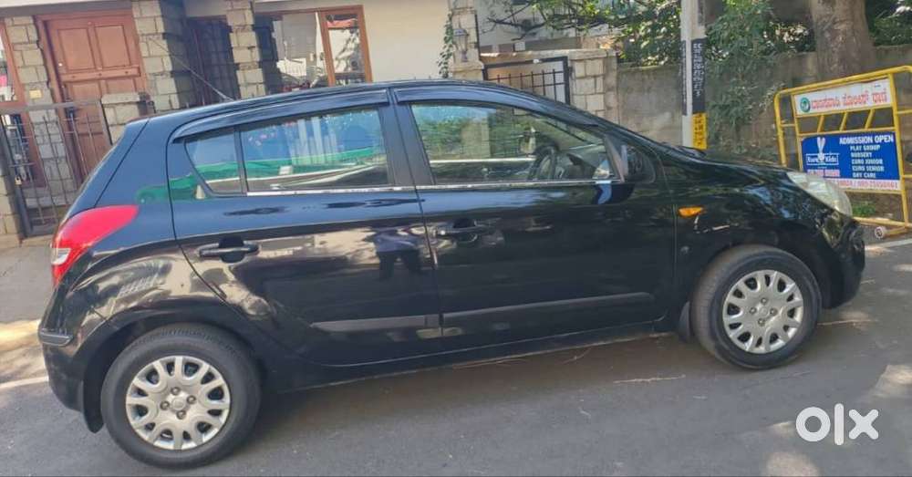 Hyundai I20 Magna 1.2 Mt, 2011, Petrol