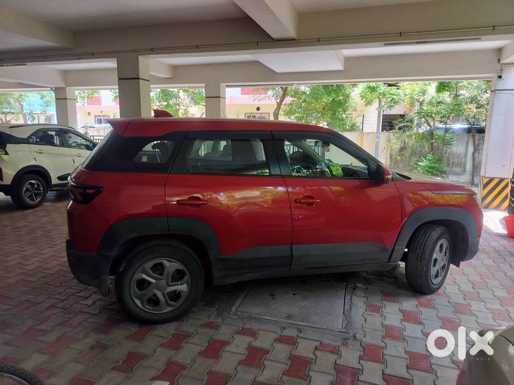 Maruti Suzuki Brezza 1.5 Vxi Smart Hybrid, 2024, Petrol