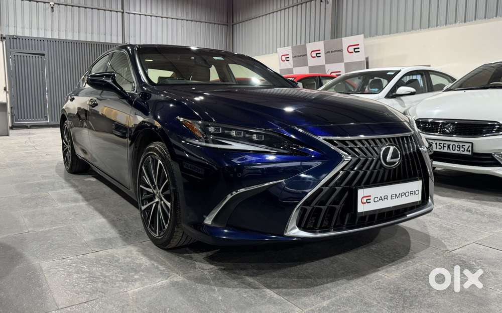 Lexus Es 300h Luxury, 2024, Cng & Hybrids