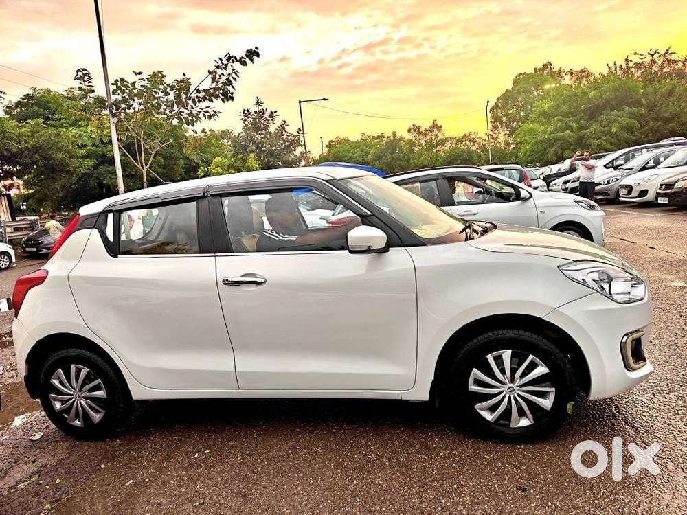 Maruti Suzuki Swift Vvt Vxi, 2021, Petrol