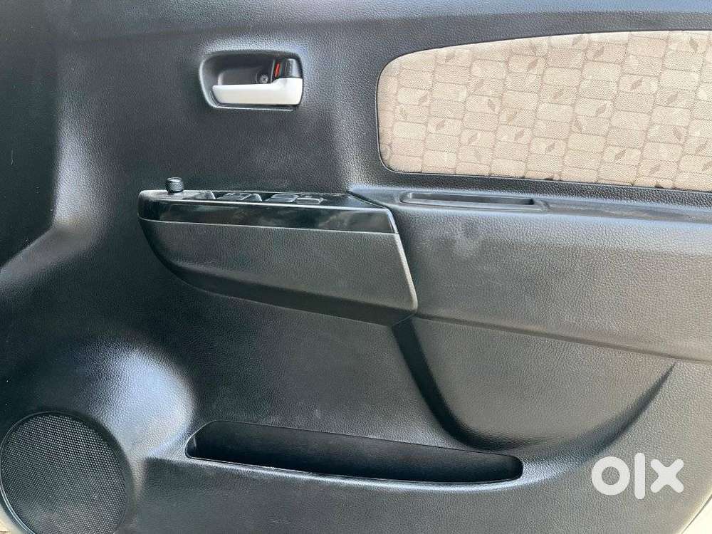 Maruti Suzuki Wagon R Vxi Amt Opt 1.2, 2017, Petrol