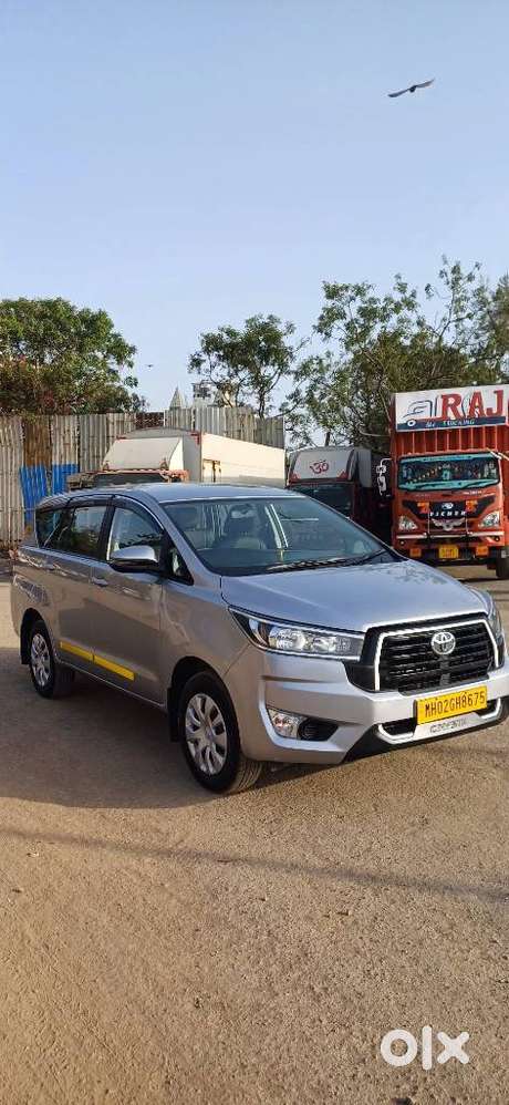 Toyota Innova Crysta 2.4 G Mt, 2025, Diesel